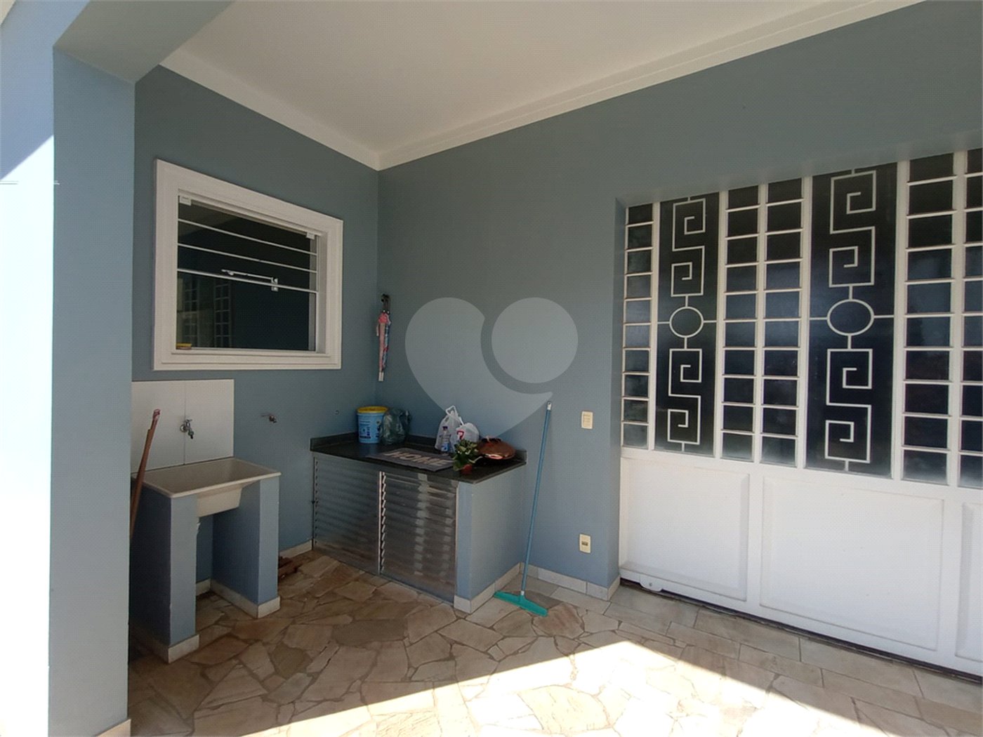 Casa à venda com 3 suítes em Vila Nastri, Itapetininga, SP