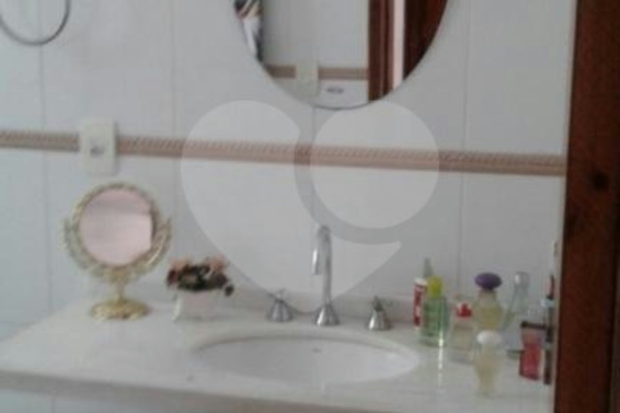 Sobrado à venda com 3 suítes em Limão, São Paulo, SP