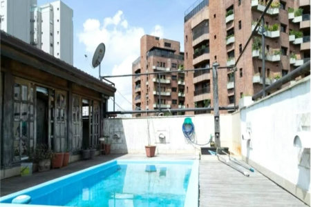 Cobertura à venda com 3 quartos, sendo 1 suíte, em Vila Andrade, São Paulo, SP
