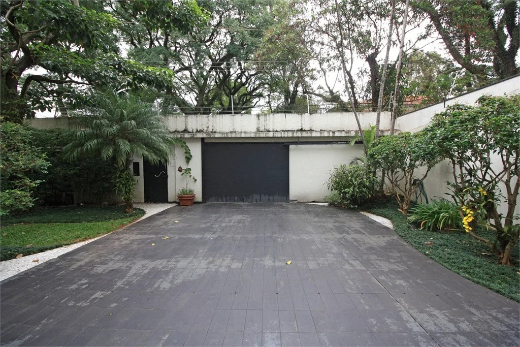 Sobrado à venda com 3 quartos, sendo 1 suíte, em Butantã, São Paulo, SP