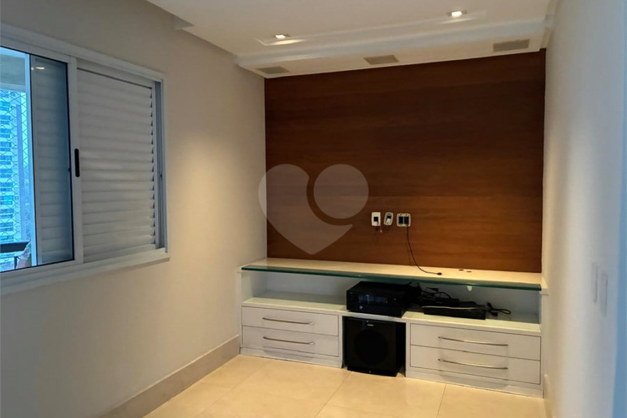 Apartamento à venda com 3 quartos, sendo 1 suíte, em Vila Guilherme, São Paulo, SP