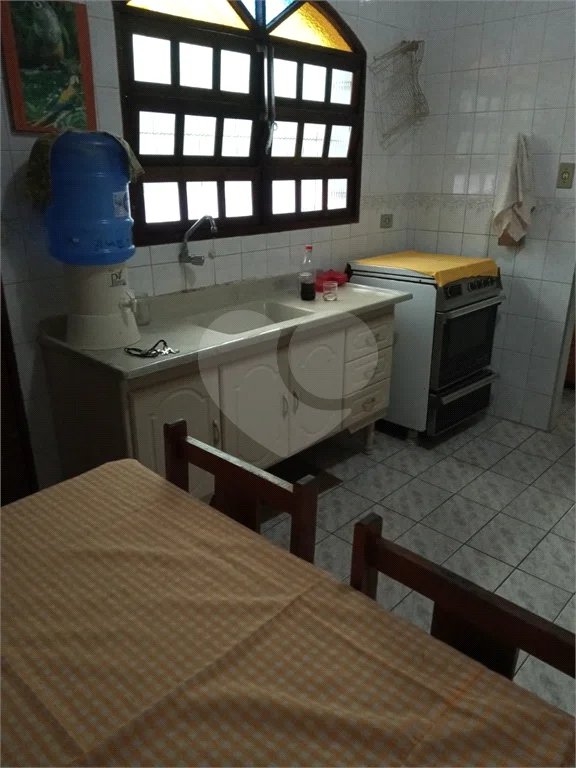 Casa Térrea à venda com 2 quartos, sendo 1 suíte, no Centro, Itanhaém, SP