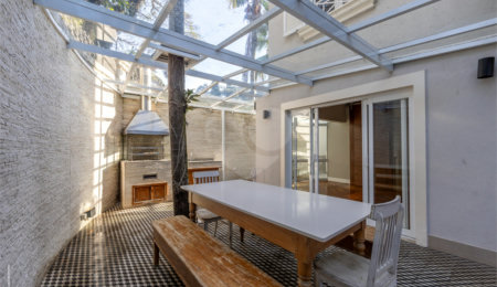 Casa à venda com 4 suítes no condomínio Saint Germain, São Paulo - SP
