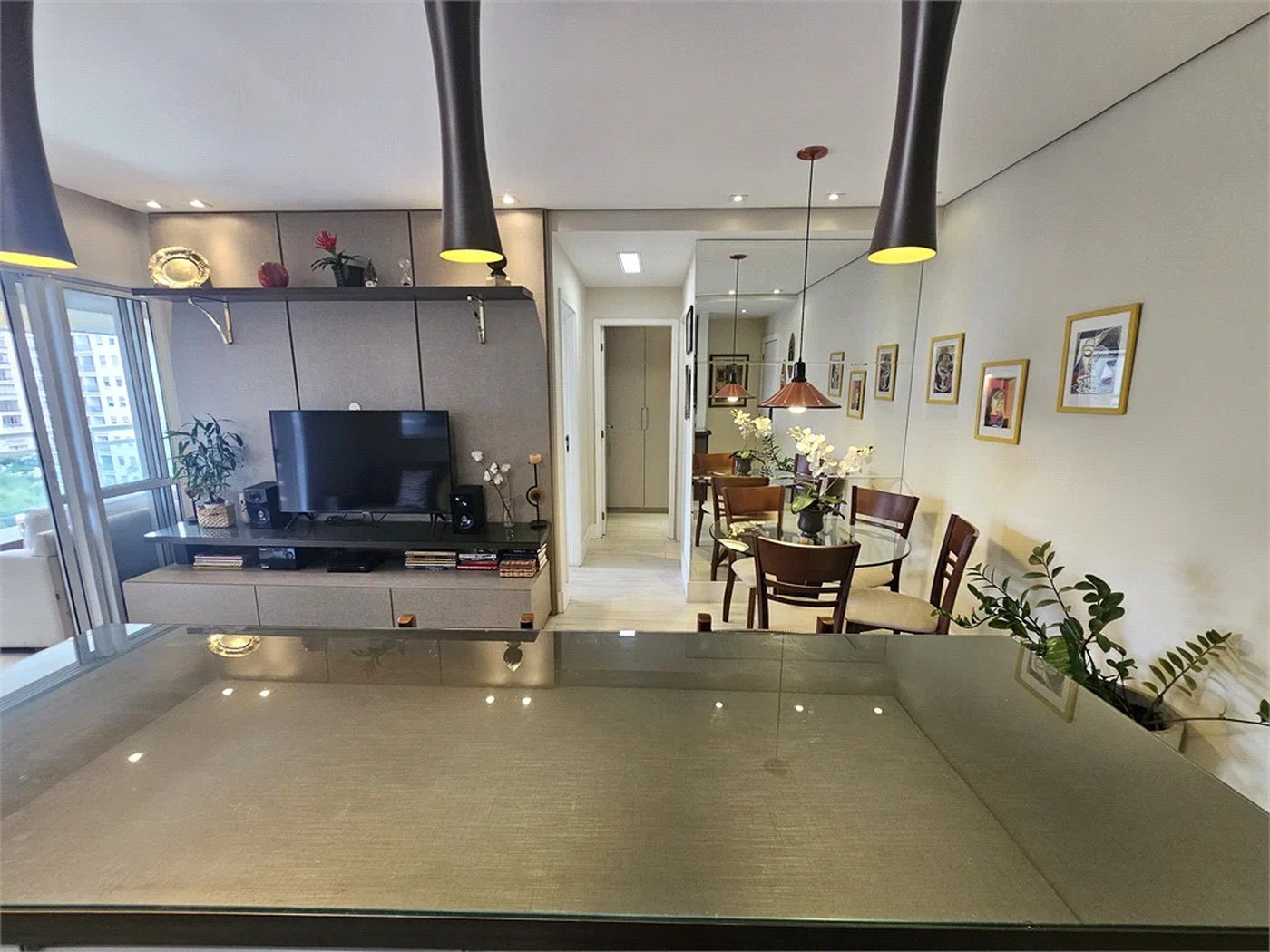 Apartamento para alugar com 2 quartos, sendo 1 suíte, em Jardim das Acácias, São Paulo, SP