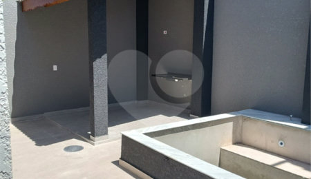 Casa à venda com 3 quartos, sendo 1 suíte, no condomínio Residencial Jardins da Catalunha, Atibaia - SP