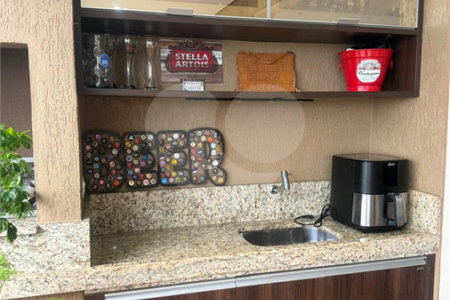 Apartamento à venda com 3 suítes em Vila Suzana, São Paulo, SP