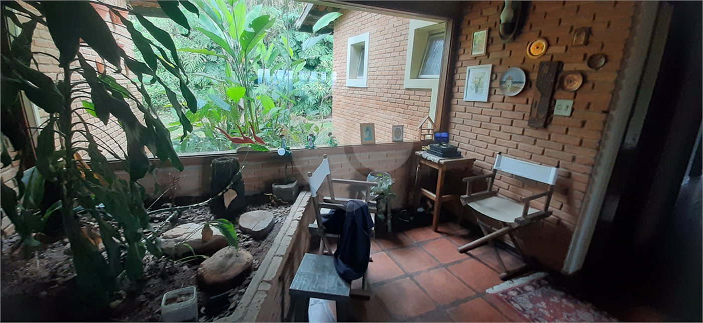 Casa Térrea à venda com 4 quartos, sendo 2 suítes, em Serra da Cantareira, Mairiporã, SP
