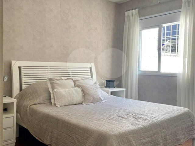 Casa à venda com 3 quartos, sendo 1 suíte,  em Jardim Prudência, São Paulo, SP