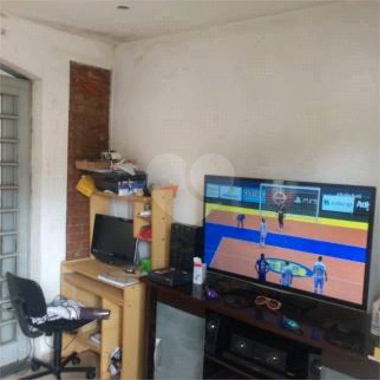 Sobrado à venda com 3 quartos, sendo 1 suíte,  em Vila Universitária, São Paulo, SP