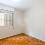 Apartamento à venda com 3 quartos, sendo 1 suíte, em Cerqueira César, São Paulo, SP