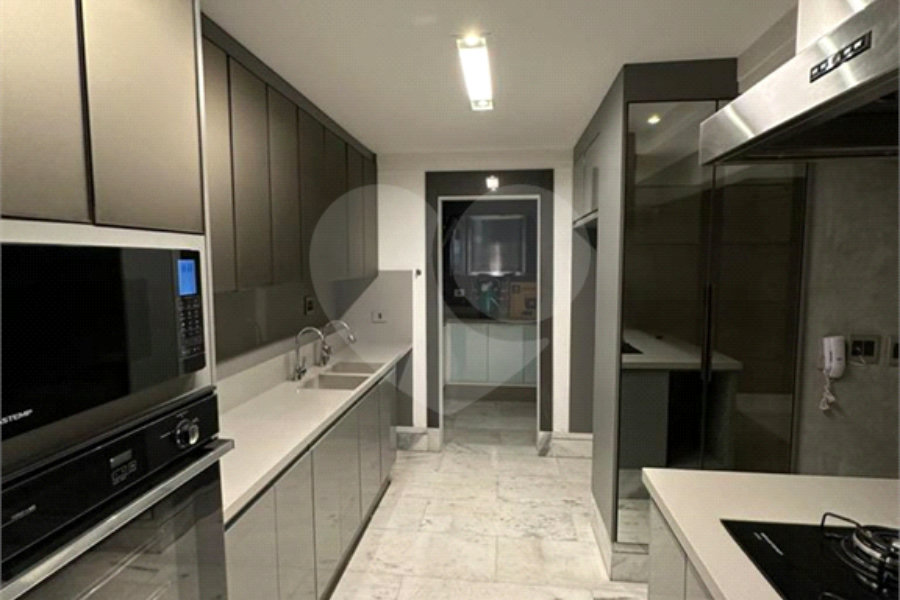 Apartamento à venda com 3 quartos, sendo 1 suíte, em Pompéia, São Paulo, SP