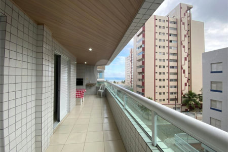 Apartamento à venda com 2 quartos, sendo 1 suíte, em Guilhermina, Praia Grande, SP