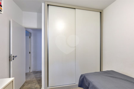 Apartamento à venda com 3 quartos, sendo 1 suíte, em Vila Olímpia, São Paulo, SP