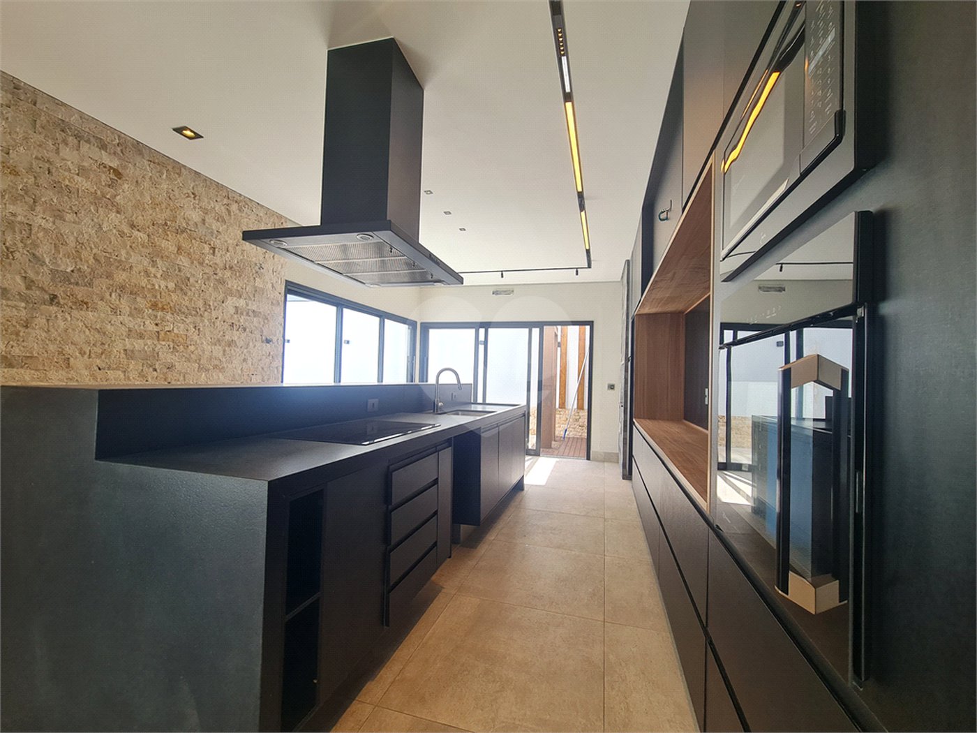 Casa à venda com 3 suítes no condomínio Parque Ibiti Reserva, Sorocaba - SP