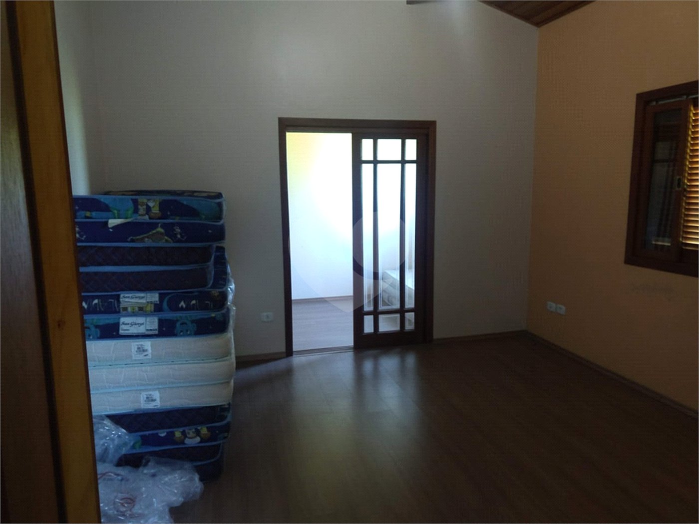Casa à venda ou para alugar com 6 quartos, sendo 2 suítes, em Rio Acima, Mairiporã, SP