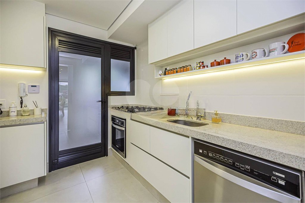 Apartamento à venda com 3 suítes em Cidade Jardim, São Paulo, SP