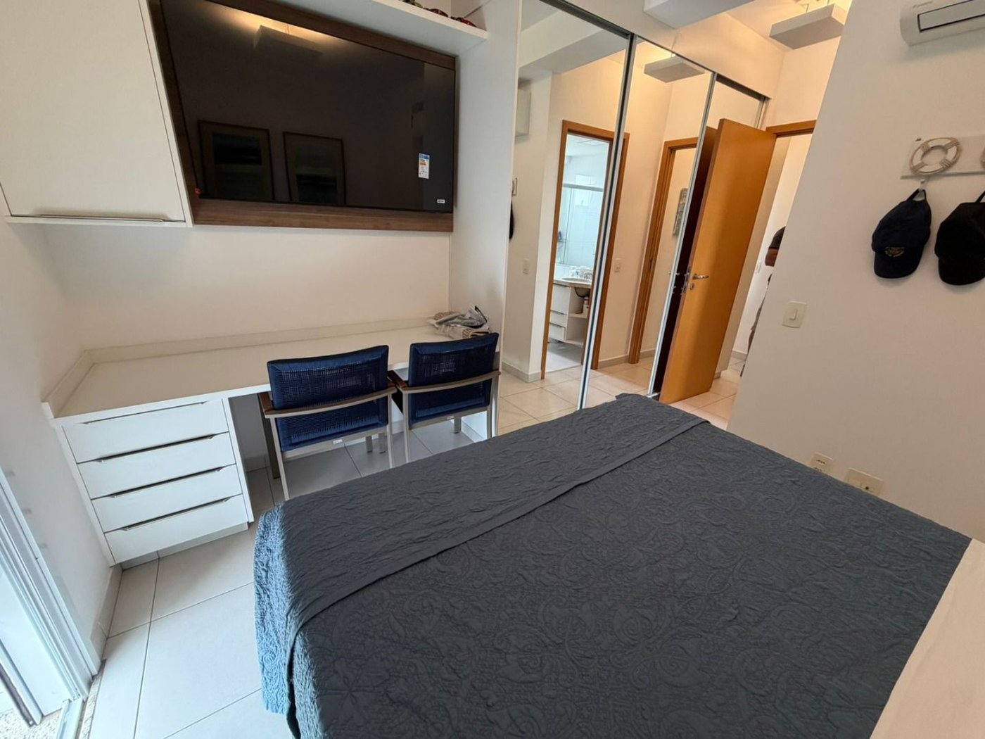 Apartamento com 2 dormitórios à venda, 83 m² por R$ 1.430.000,00 - Gonzaga - Santos/SP