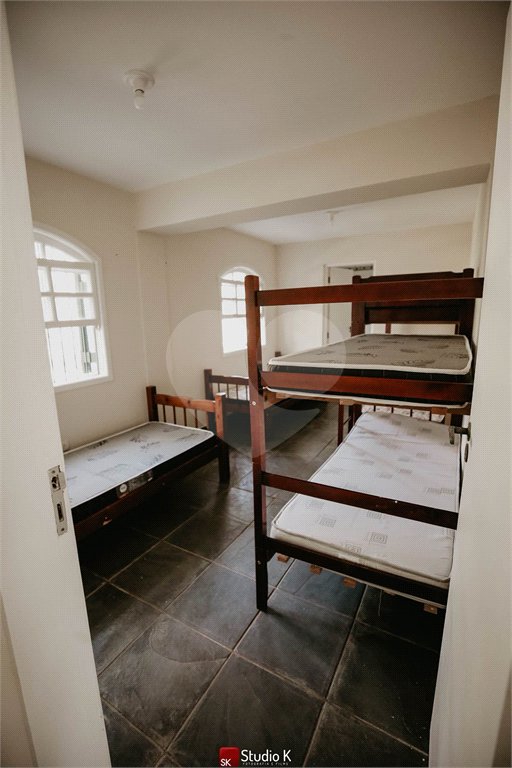 Chácara à venda com 10 quartos, sendo 2 suítes, em Mombaça, São Roque, SP