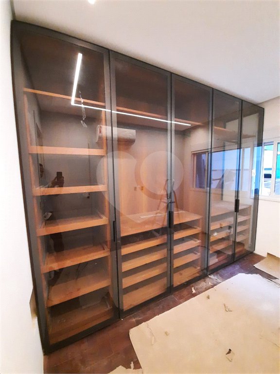 Apartamento à venda com 3 quartos, sendo 1 suíte, em Vila Clementino, São Paulo, SP