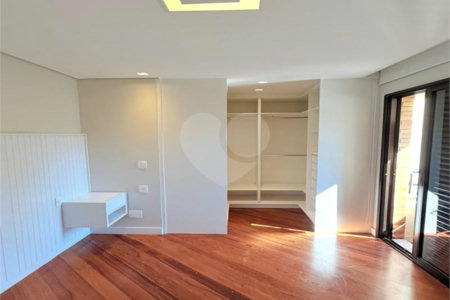 Apartamento para alugar com 2 suítes em Vila Andrade, São Paulo, SP