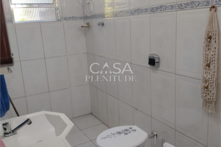 Casa à venda com 4 quartos, sendo 1 suíte, em Parque das Laranjeiras, Sorocaba, SP