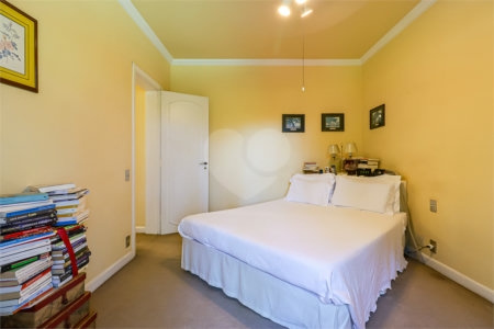 Apartamento à venda ou para alugar com 4 suítes em Jardim Vitória Régia, São Paulo, SP