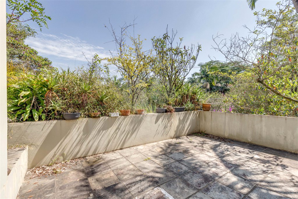 Casa à venda com 4 suítes no condomínio Granja do Morumbi, São Paulo - SP