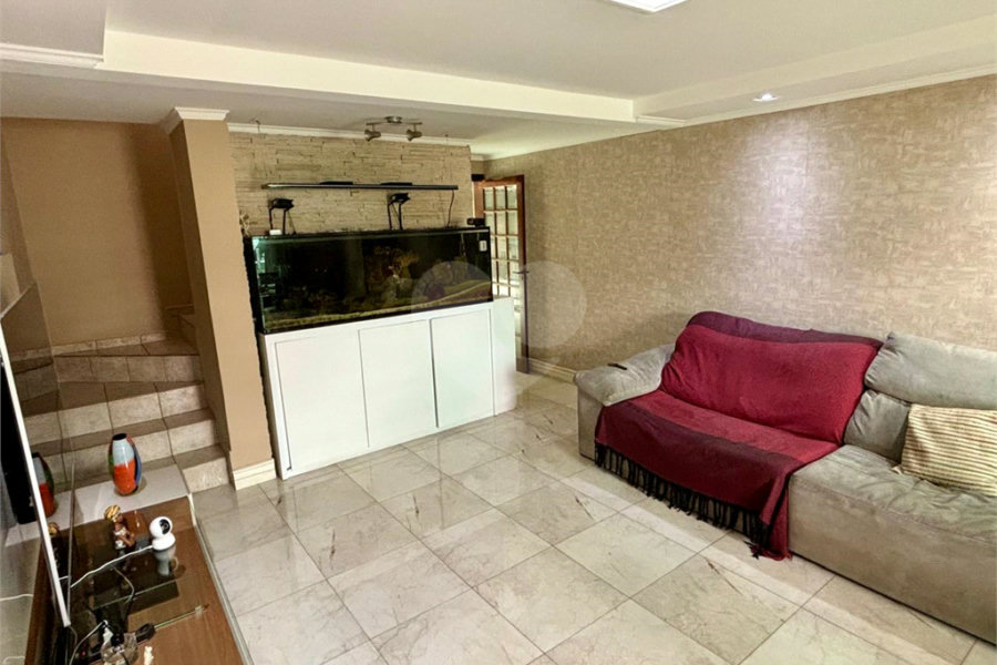 Sobrado à venda com 3 quartos, sendo 1 suíte, em Vila Albertina, São Paulo, SP