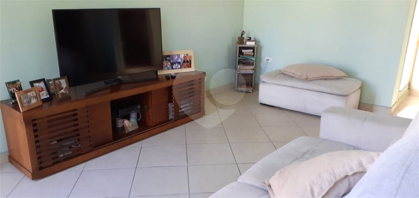Sobrado à venda com 3 quartos em Água Fria, São Paulo, SP