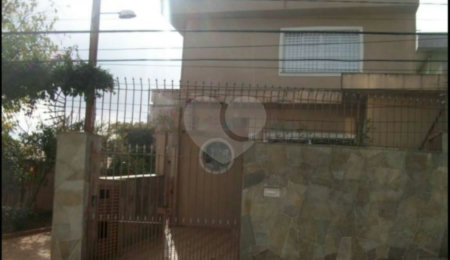Sobrado à venda com 3 suítes em Vila Romero, São Paulo, SP