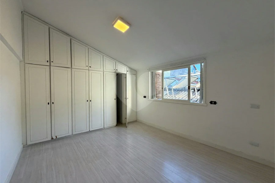 Casa à venda com 3 suítes em Jardim França, São Paulo, SP
