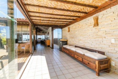 Casa em condomínio à venda com 6 quartos, sendo 5 suítes,  em Praia Rasa, Armação dos Búzios, RJ
