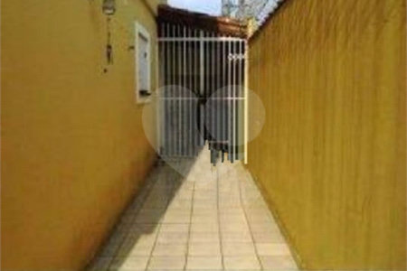 Casa à venda com 3 quartos, sendo 1 suíte, em Vila Nova Carolina, São Paulo, SP