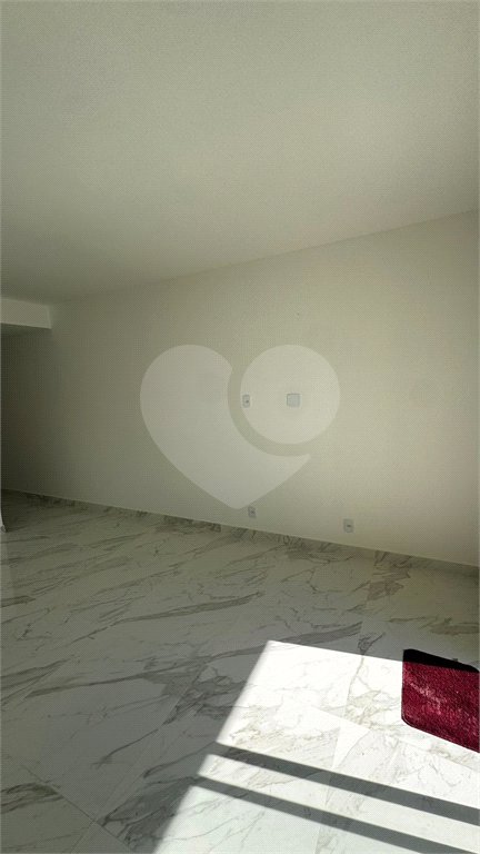 Casa à venda com 2 quartos, sendo 1 suíte, no condomínio Parque Guará, Rio de Janeiro - RJ