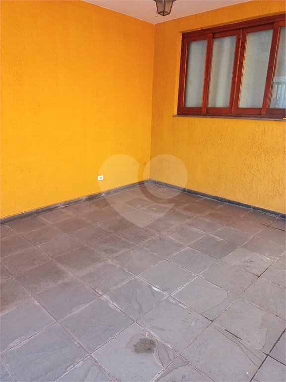 Sobrado à venda com 3 quartos em Jardim Colombo, São Paulo, SP