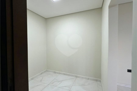 Casa à venda com 3 quartos, sendo 1 suíte, no condomínio Residencial Villagio Wanel, Sorocaba - SP