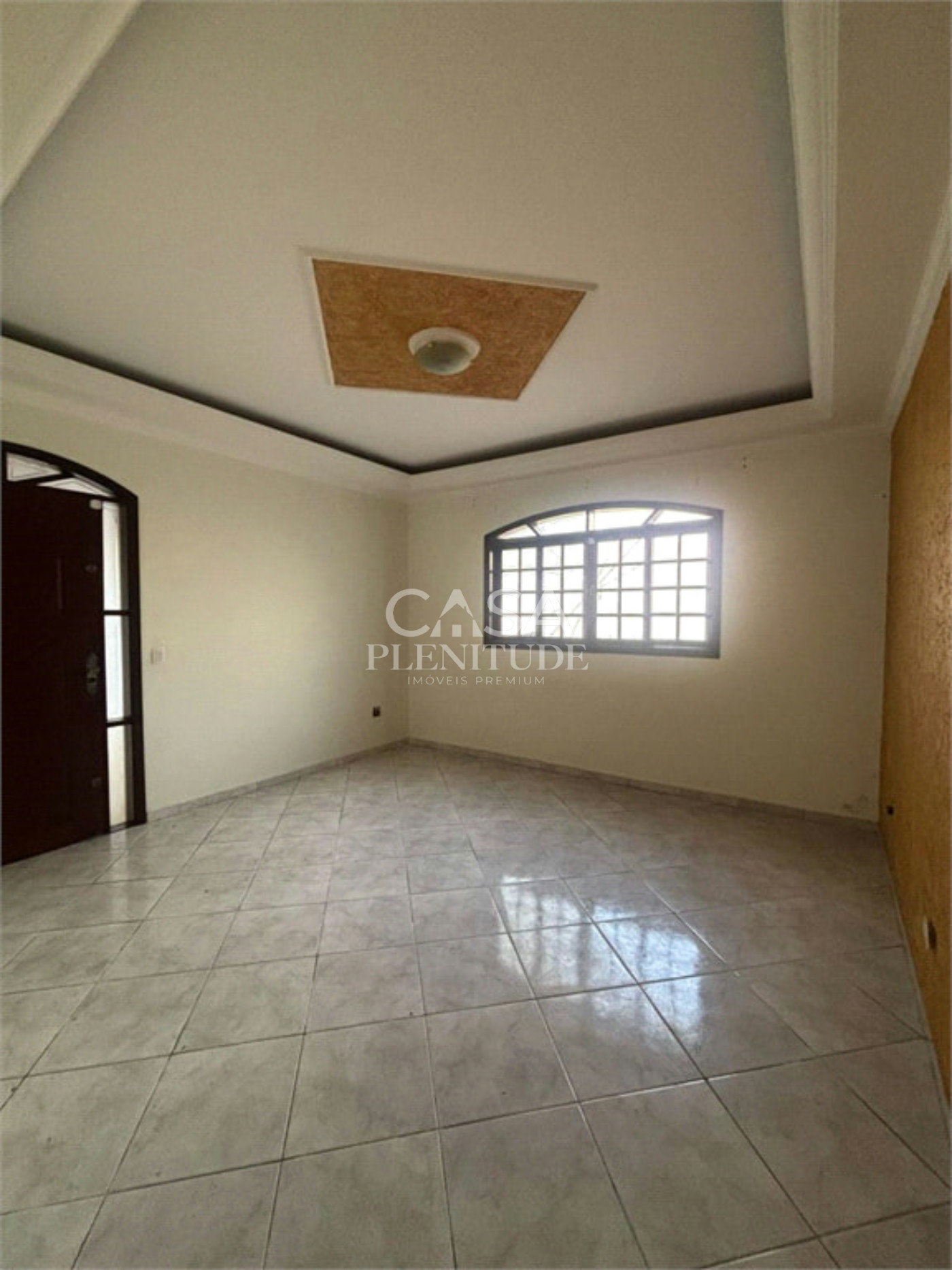 Sobrado à venda com 3 quartos, sendo 1 suíte, em Wanel Ville, Sorocaba, SP