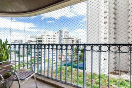 Apartamento à venda com 4 quartos, sendo 3 suítes,  em Vila Andrade, São Paulo, SP