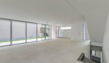 Casa à venda com 4 suítes no condomínio Garda, São Paulo - SP