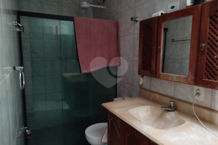 Casa Térrea à venda com 2 quartos em Vila Nivi, São Paulo, SP