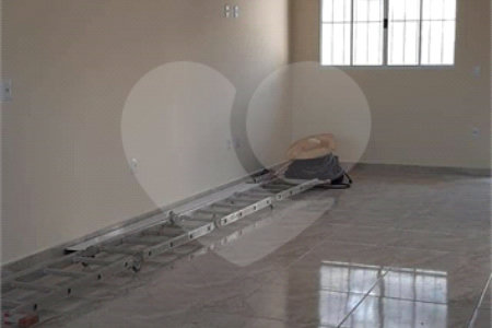 Casa à venda com 3 quartos, sendo 1 suíte, em Nova Cerejeira, Atibaia, SP