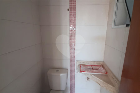 Casa à venda com 2 quartos no condomínio Residencial Luta, São Paulo - SP