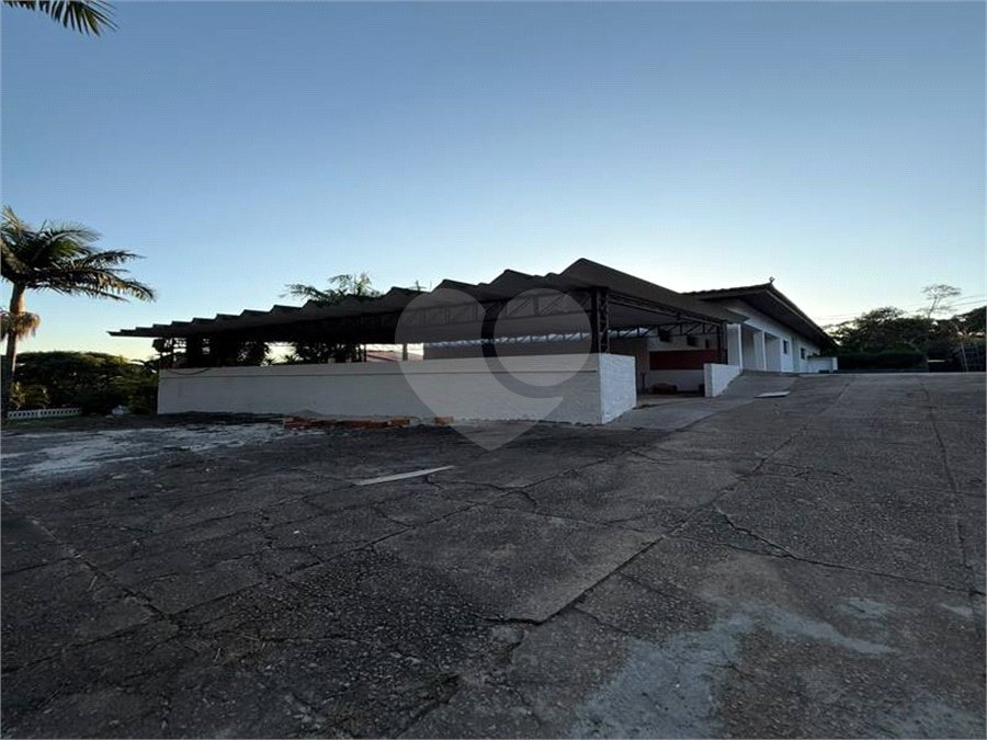 Casa à venda com 6 quartos, sendo 2 suítes, no condomínio Alpes de Mairiporã, Mairiporã - SP