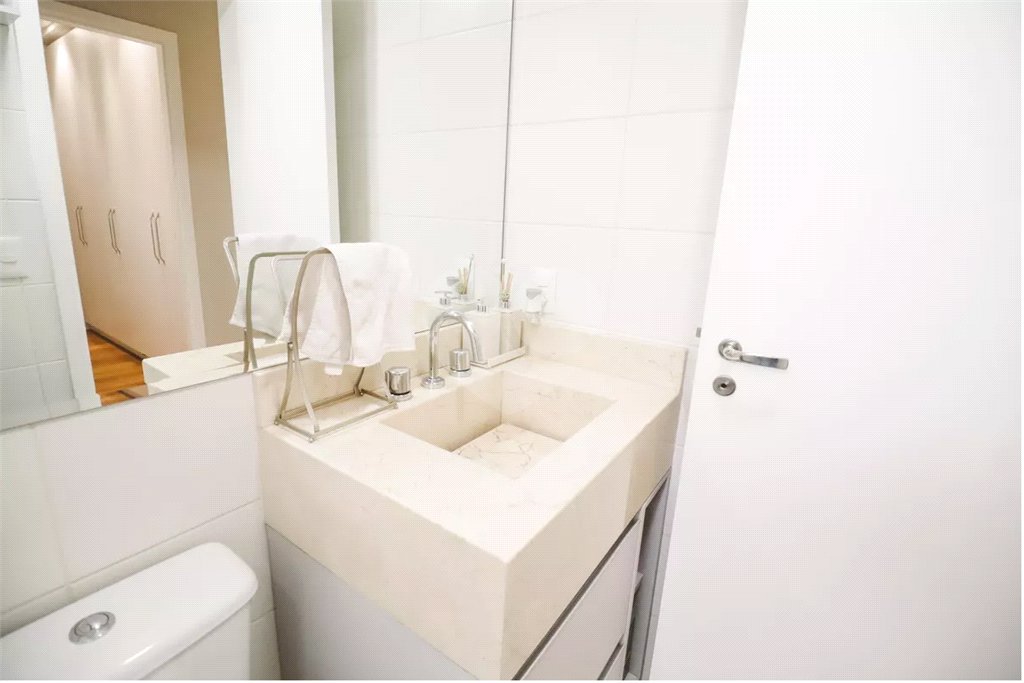 Apartamento à venda com 3 quartos, sendo 1 suíte,  em Vila Dom Pedro II, São Paulo, SP