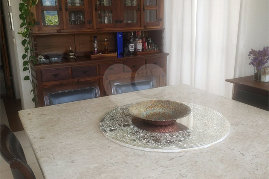 Sobrado à venda com 3 quartos, sendo 1 suíte, em Tremembé, São Paulo, SP