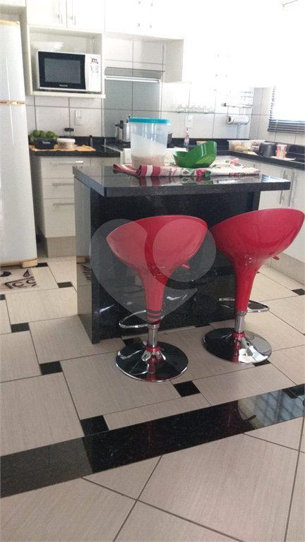 Casa à venda com 2 suítes no Centro, Águas de Lindóia, SP