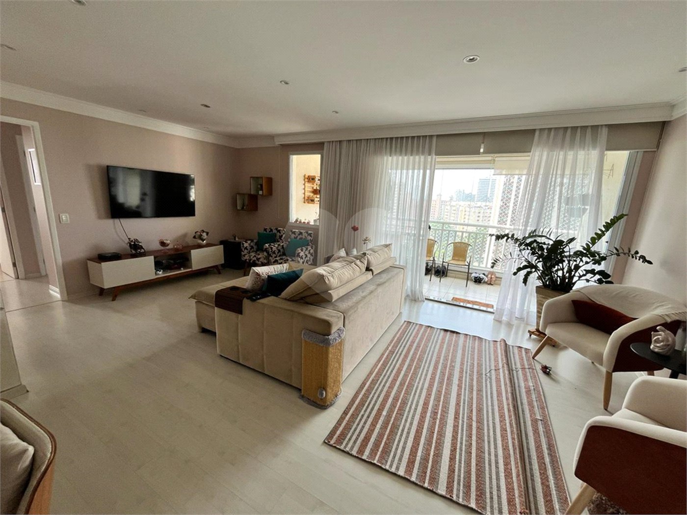 Apartamento à venda com 4 quartos, sendo 3 suítes,  em Lar São Paulo, São Paulo, SP