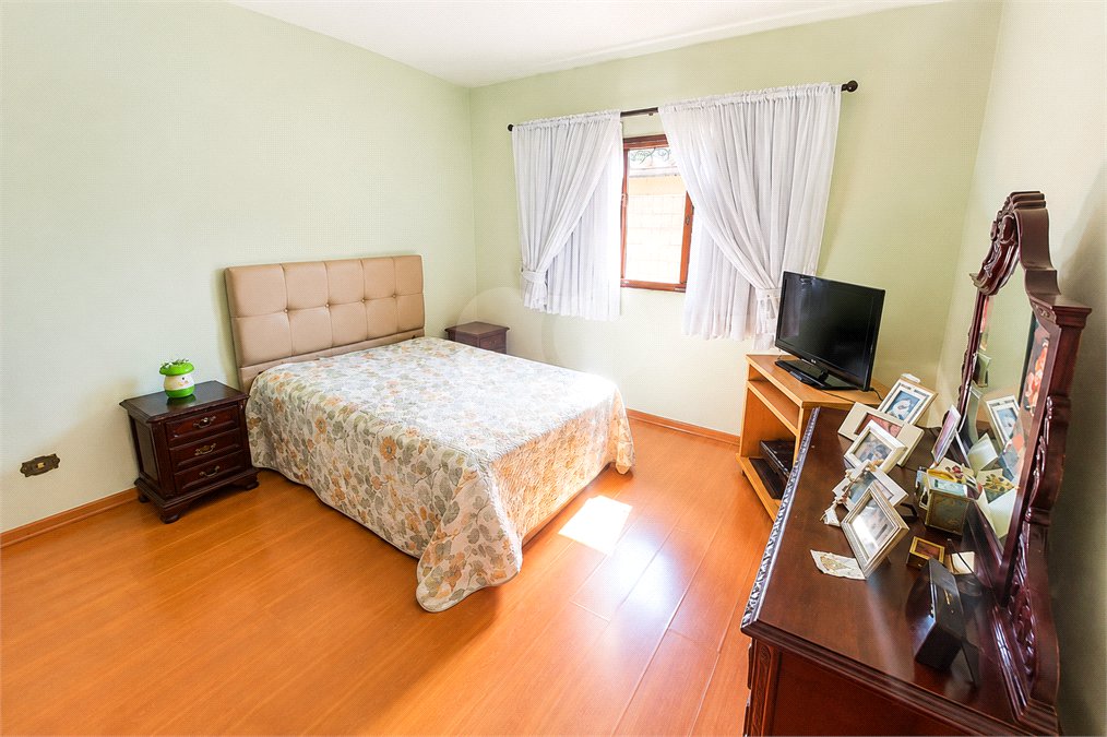 Casa à venda com 3 quartos, sendo 1 suíte, em Santo Amaro, São Paulo, SP
