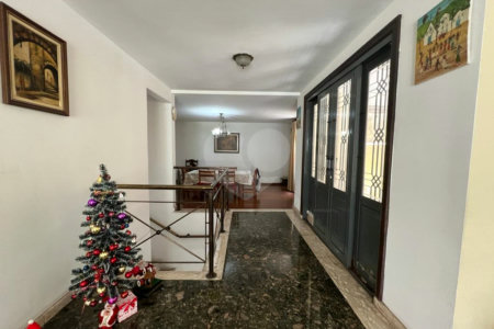 Casa à venda com 4 quartos, sendo 1 suíte, em Jardim das Vertentes, São Paulo, SP