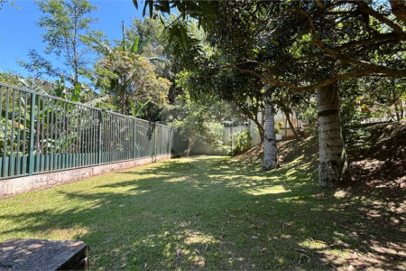 Sobrado à venda com 3 quartos, sendo 1 suíte, no condomínio Villagio da Granja, Cotia - SP